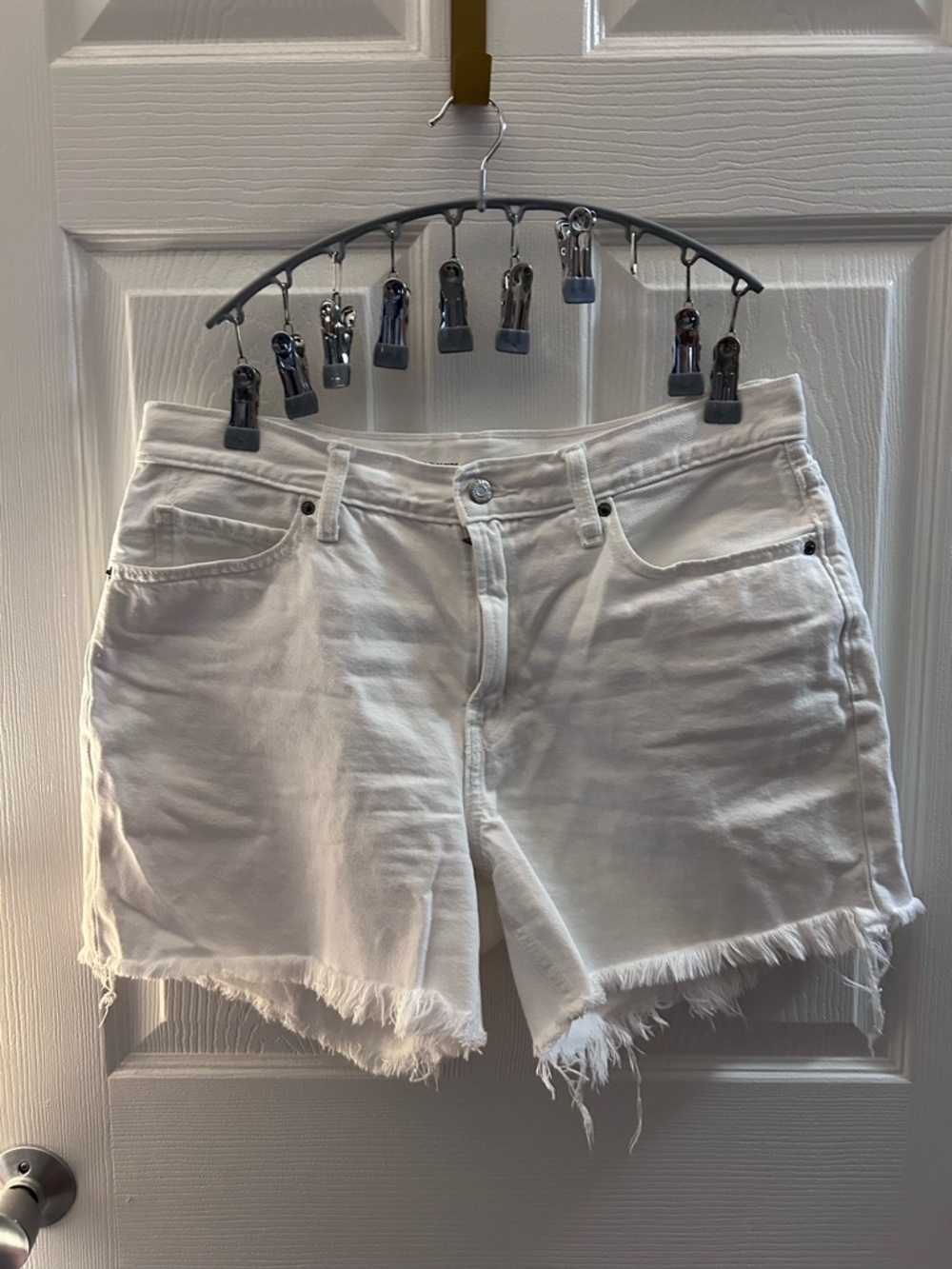 Old Navy White Frayed Hem Women's Denim Shorts